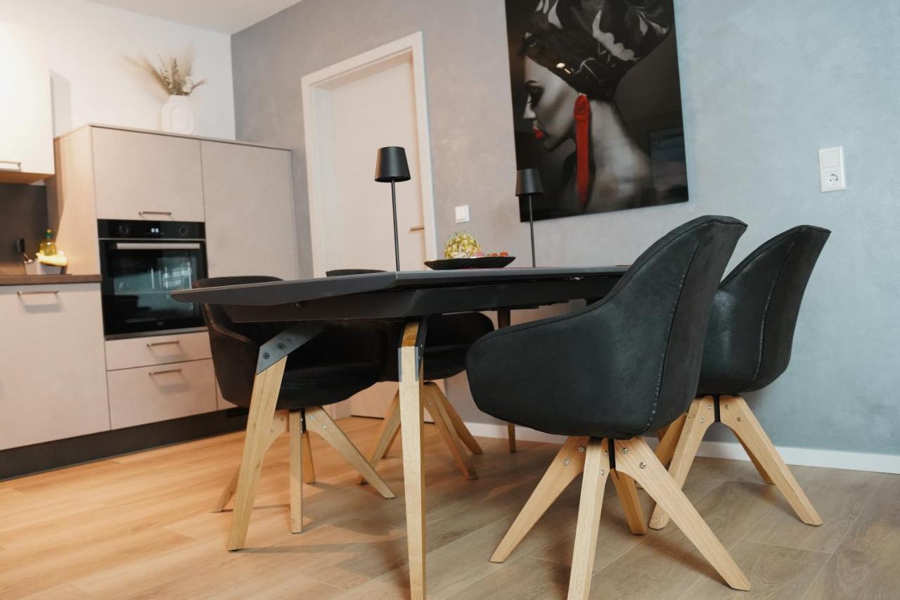 Kamin, Parkplatz, Balkon, Stilvolles Zuhause,Grosszuegig Lägenhet Paderborn Exteriör bild