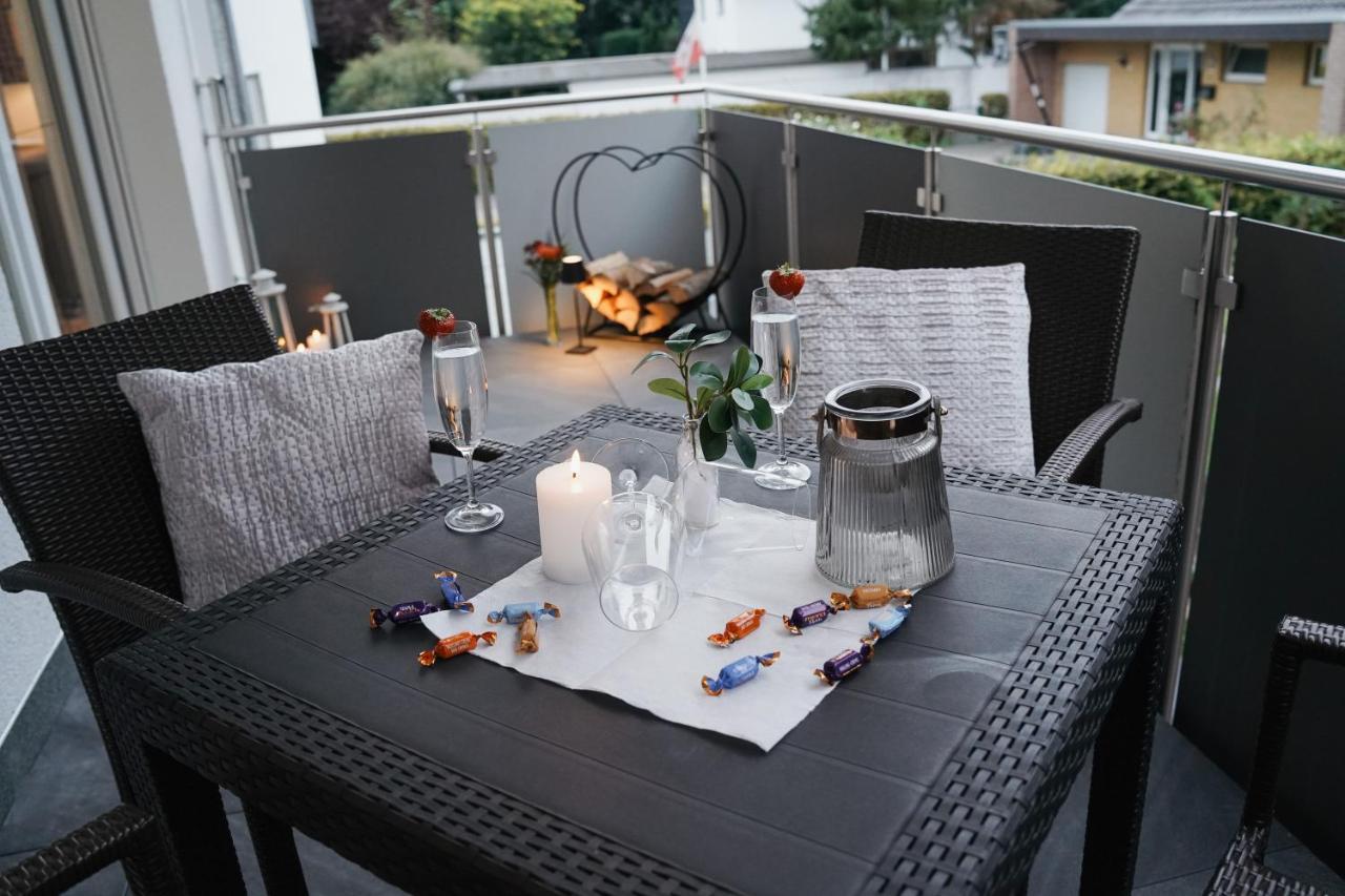 Kamin, Parkplatz, Balkon, Stilvolles Zuhause,Grosszuegig Lägenhet Paderborn Exteriör bild