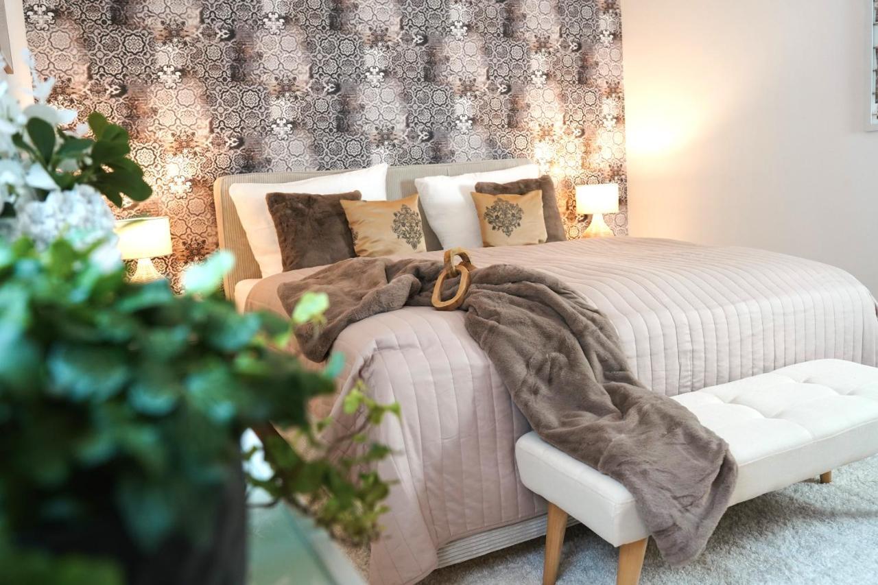 Kamin, Parkplatz, Balkon, Stilvolles Zuhause,Grosszuegig Lägenhet Paderborn Exteriör bild