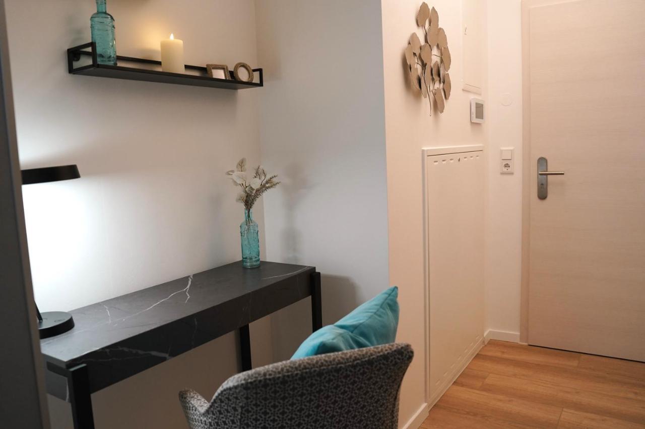Kamin, Parkplatz, Balkon, Stilvolles Zuhause,Grosszuegig Lägenhet Paderborn Exteriör bild