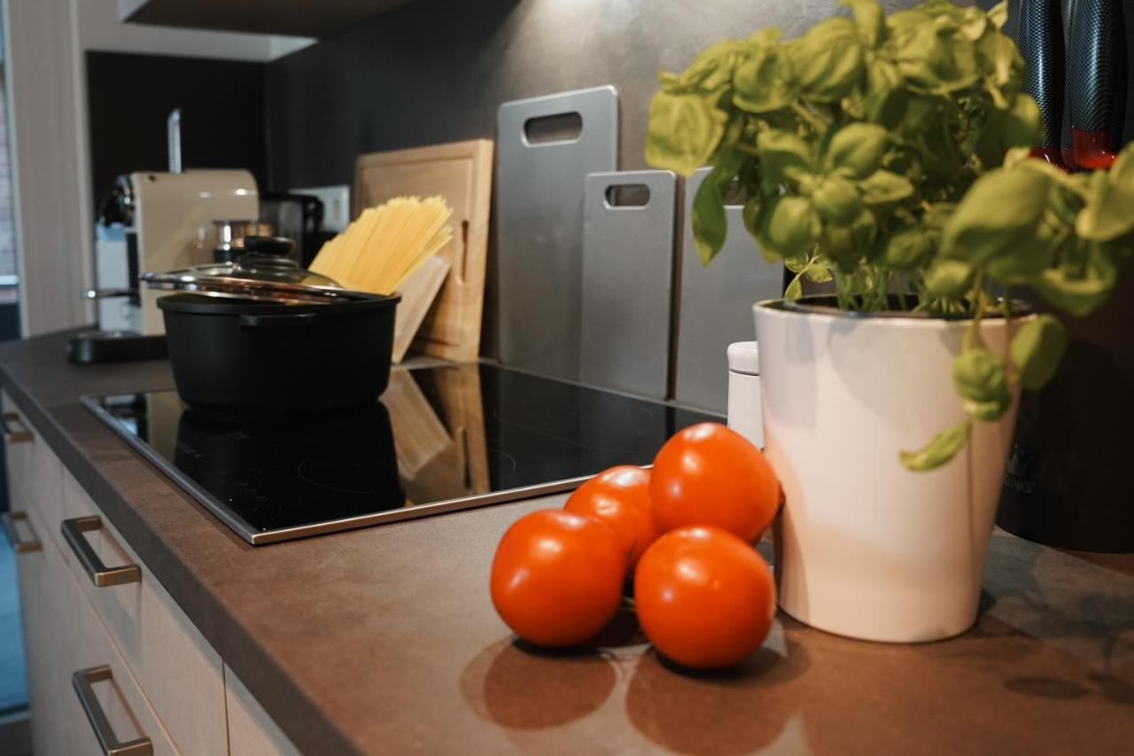 Kamin, Parkplatz, Balkon, Stilvolles Zuhause,Grosszuegig Lägenhet Paderborn Exteriör bild